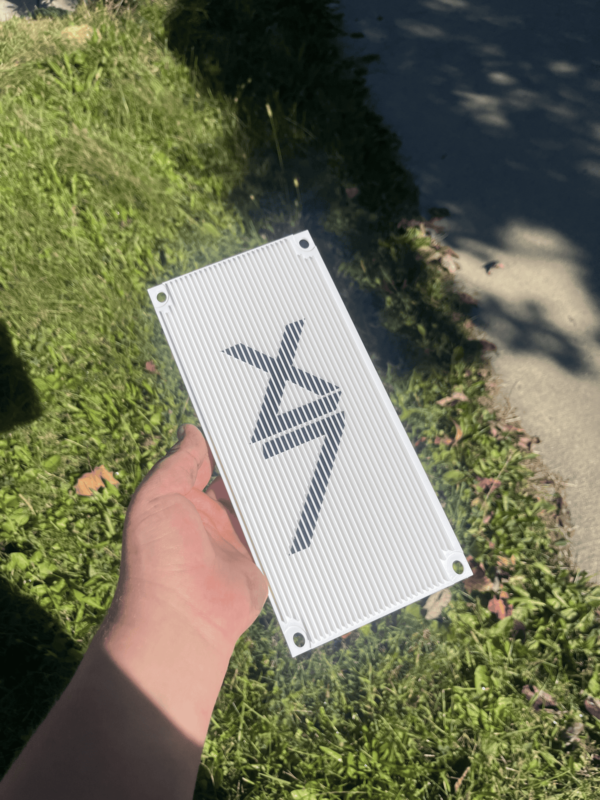 X7 Cover For Heybike Villain - handheld view